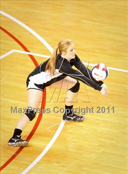 Thumbnail 3 in Pender vs Rosman (NCHSAA 1A Final) photogallery.
