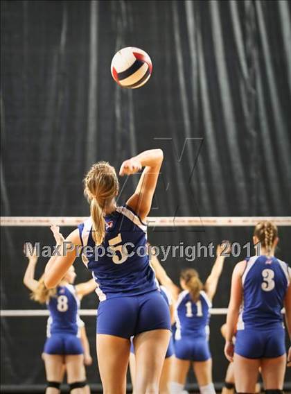Thumbnail 2 in Pender vs Rosman (NCHSAA 1A Final) photogallery.