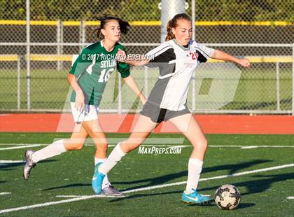 Thumbnail 1 in Skyline @ Sammamish photogallery.