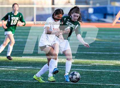 Thumbnail 1 in Skyline @ Sammamish photogallery.
