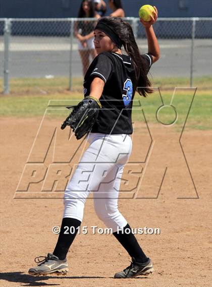 Thumbnail 2 in Northview vs Azusa (Northview Tournament) photogallery.
