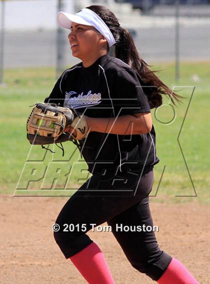 Thumbnail 3 in Northview vs Azusa (Northview Tournament) photogallery.