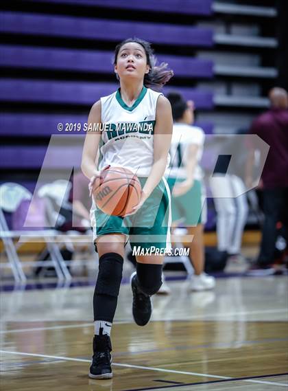 Thumbnail 2 in Ribet Academy vs  Bishop Conaty-Loretto photogallery.
