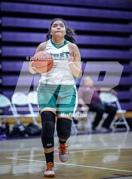 Thumbnail 2 in Ribet Academy vs  Bishop Conaty-Loretto photogallery.