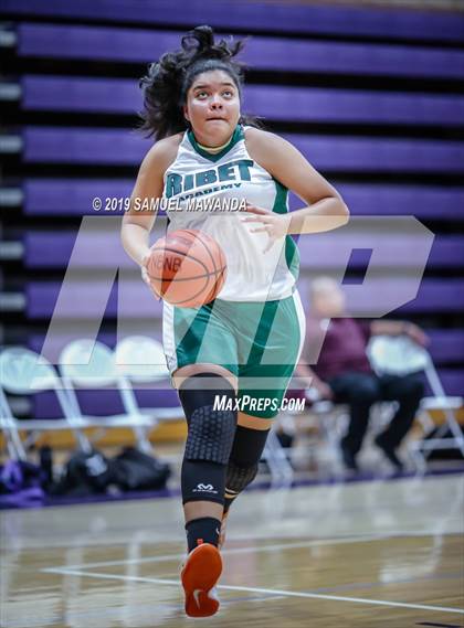 Thumbnail 3 in Ribet Academy vs  Bishop Conaty-Loretto photogallery.