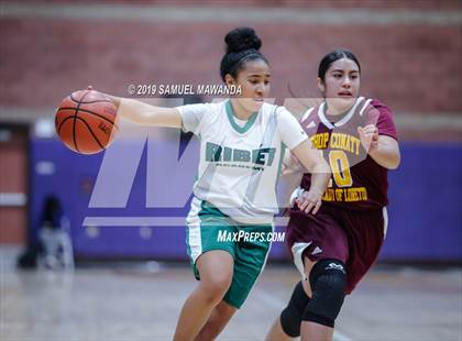 Thumbnail 2 in Ribet Academy vs  Bishop Conaty-Loretto photogallery.