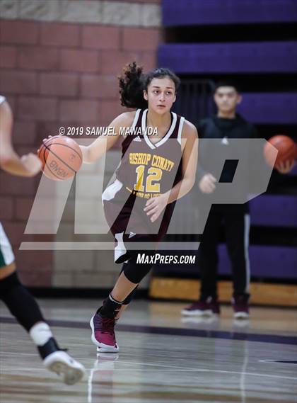 Thumbnail 2 in Ribet Academy vs  Bishop Conaty-Loretto photogallery.