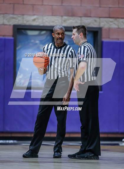 Thumbnail 3 in Ribet Academy vs  Bishop Conaty-Loretto photogallery.