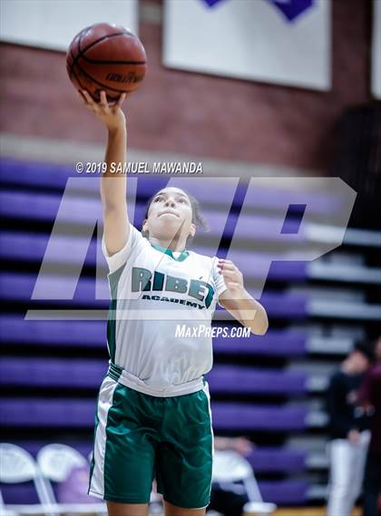 Thumbnail 3 in Ribet Academy vs  Bishop Conaty-Loretto photogallery.
