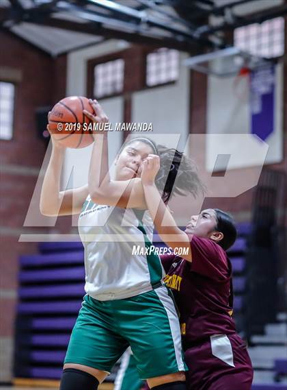 Thumbnail 3 in Ribet Academy vs  Bishop Conaty-Loretto photogallery.