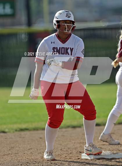 Thumbnail 3 in Chatfield @ Smoky Hill photogallery.