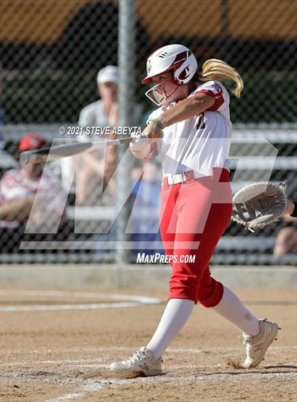 Thumbnail 2 in Chatfield @ Smoky Hill photogallery.