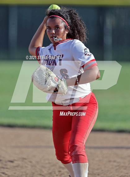Thumbnail 3 in Chatfield @ Smoky Hill photogallery.