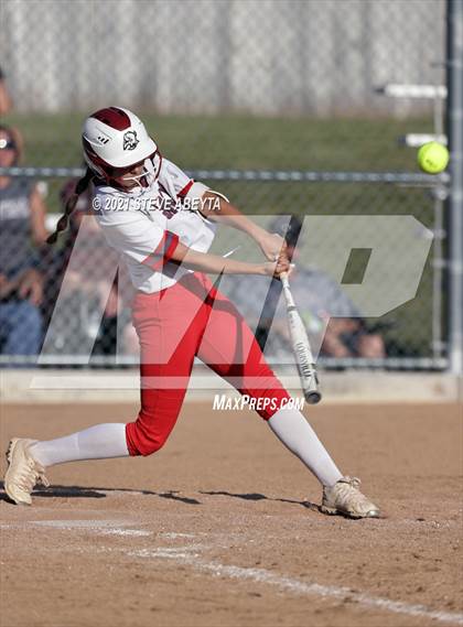 Thumbnail 2 in Chatfield @ Smoky Hill photogallery.