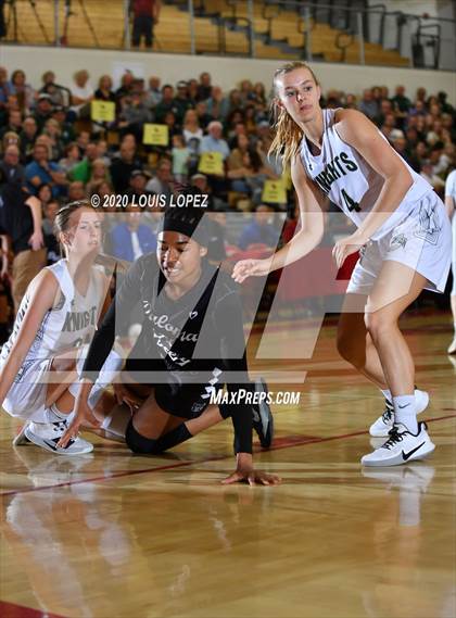 Thumbnail 2 in Paloma Valley vs. Ontario Christian (CIF SS 4AA Final) photogallery.
