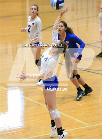 Thumbnail 2 in Swansboro vs Richlands (Joseph L. Beasley Spikefest) photogallery.