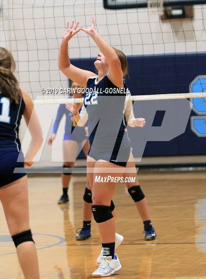 Thumbnail 3 in Swansboro vs Richlands (Joseph L. Beasley Spikefest) photogallery.