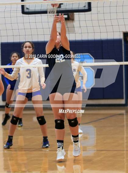 Thumbnail 2 in Swansboro vs Richlands (Joseph L. Beasley Spikefest) photogallery.