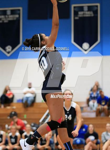 Thumbnail 3 in Swansboro vs Richlands (Joseph L. Beasley Spikefest) photogallery.