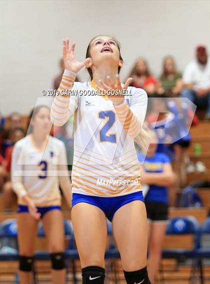 Thumbnail 3 in Swansboro vs Richlands (Joseph L. Beasley Spikefest) photogallery.