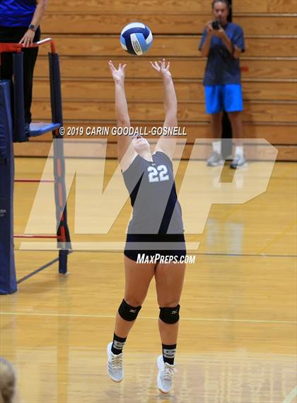 Thumbnail 1 in Swansboro vs Richlands (Joseph L. Beasley Spikefest) photogallery.