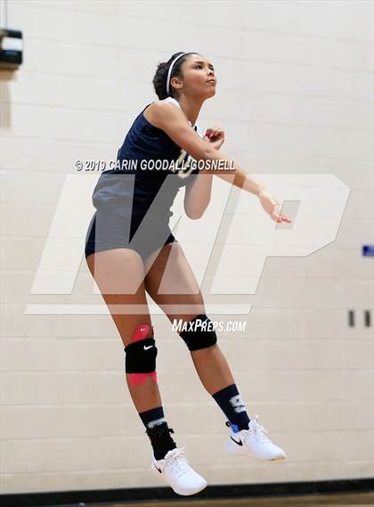 Thumbnail 2 in Swansboro vs Richlands (Joseph L. Beasley Spikefest) photogallery.