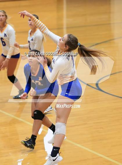 Thumbnail 2 in Swansboro vs Richlands (Joseph L. Beasley Spikefest) photogallery.