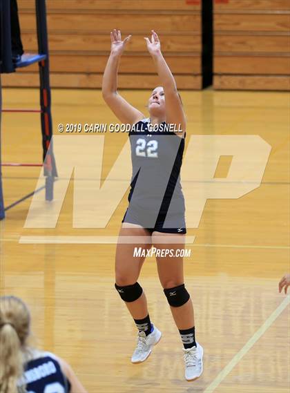 Thumbnail 1 in Swansboro vs Richlands (Joseph L. Beasley Spikefest) photogallery.