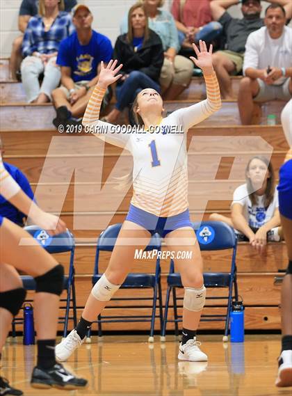 Thumbnail 1 in Swansboro vs Richlands (Joseph L. Beasley Spikefest) photogallery.