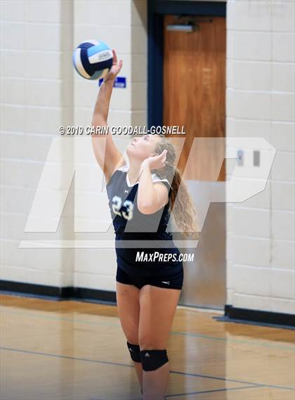Thumbnail 2 in Swansboro vs Richlands (Joseph L. Beasley Spikefest) photogallery.