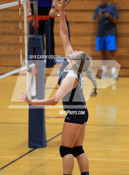 Thumbnail 3 in Swansboro vs Richlands (Joseph L. Beasley Spikefest) photogallery.