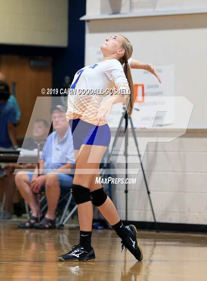 Thumbnail 1 in Swansboro vs Richlands (Joseph L. Beasley Spikefest) photogallery.