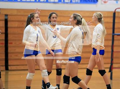 Thumbnail 2 in Swansboro vs Richlands (Joseph L. Beasley Spikefest) photogallery.
