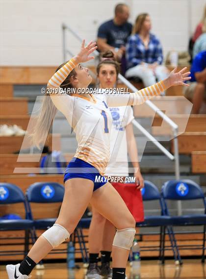 Thumbnail 2 in Swansboro vs Richlands (Joseph L. Beasley Spikefest) photogallery.