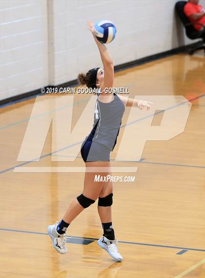 Thumbnail 3 in Swansboro vs Richlands (Joseph L. Beasley Spikefest) photogallery.