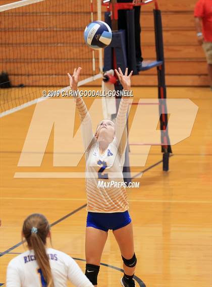 Thumbnail 1 in Swansboro vs Richlands (Joseph L. Beasley Spikefest) photogallery.