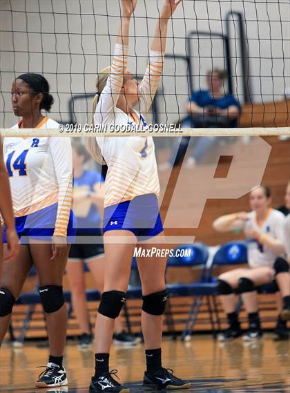 Thumbnail 1 in Swansboro vs Richlands (Joseph L. Beasley Spikefest) photogallery.