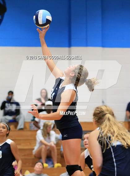 Thumbnail 2 in Swansboro vs Richlands (Joseph L. Beasley Spikefest) photogallery.