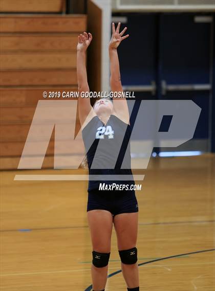 Thumbnail 3 in Swansboro vs Richlands (Joseph L. Beasley Spikefest) photogallery.