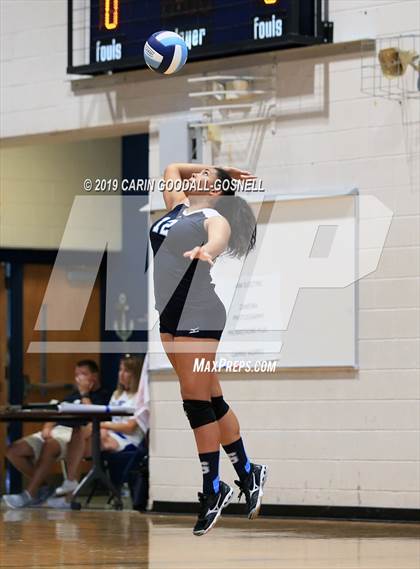 Thumbnail 2 in Swansboro vs Richlands (Joseph L. Beasley Spikefest) photogallery.