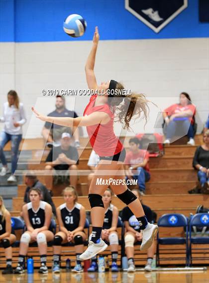 Thumbnail 3 in Swansboro vs Richlands (Joseph L. Beasley Spikefest) photogallery.