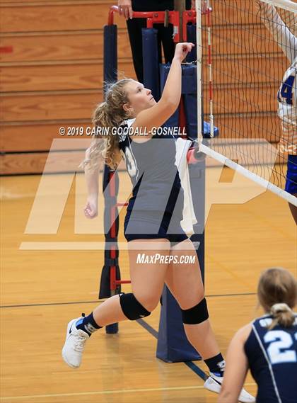 Thumbnail 3 in Swansboro vs Richlands (Joseph L. Beasley Spikefest) photogallery.