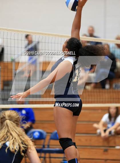 Thumbnail 1 in Swansboro vs Richlands (Joseph L. Beasley Spikefest) photogallery.