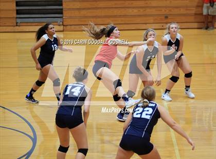 Thumbnail 2 in Swansboro vs Richlands (Joseph L. Beasley Spikefest) photogallery.