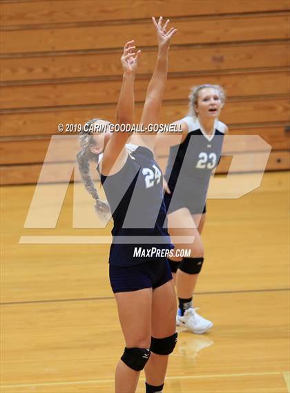Thumbnail 1 in Swansboro vs Richlands (Joseph L. Beasley Spikefest) photogallery.