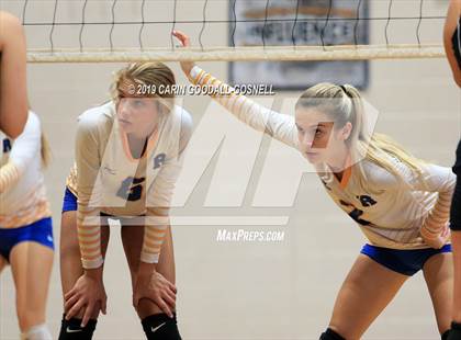 Thumbnail 2 in Swansboro vs Richlands (Joseph L. Beasley Spikefest) photogallery.
