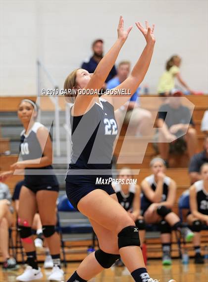 Thumbnail 1 in Swansboro vs Richlands (Joseph L. Beasley Spikefest) photogallery.