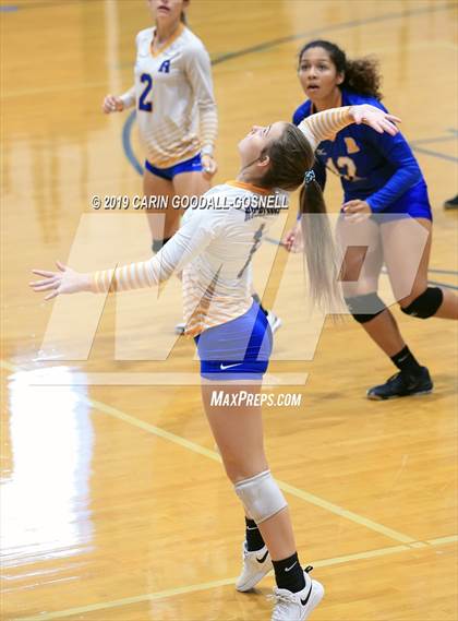 Thumbnail 1 in Swansboro vs Richlands (Joseph L. Beasley Spikefest) photogallery.
