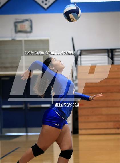 Thumbnail 3 in Swansboro vs Richlands (Joseph L. Beasley Spikefest) photogallery.