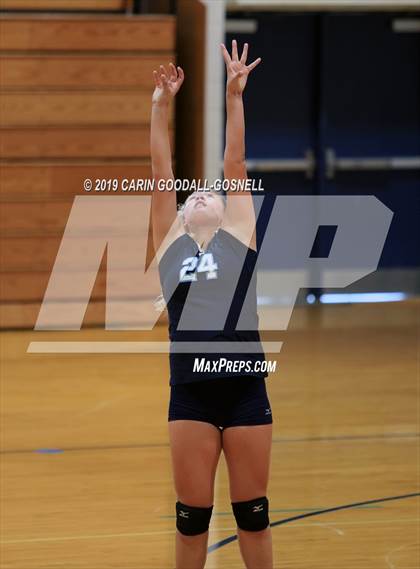 Thumbnail 1 in Swansboro vs Richlands (Joseph L. Beasley Spikefest) photogallery.